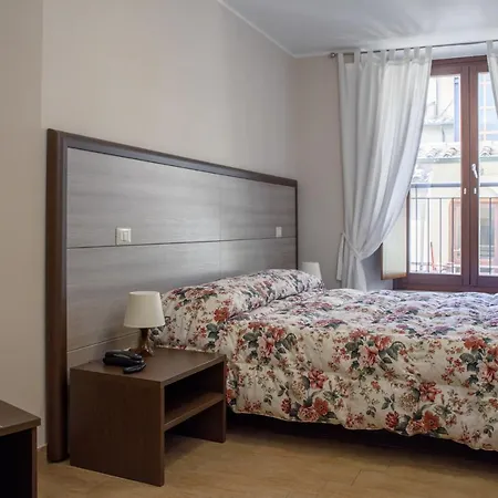Flora Hotell 3*