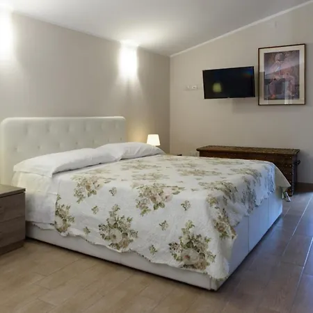 Hotel Flora 3*