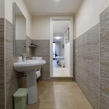 Hotell Flora 3*