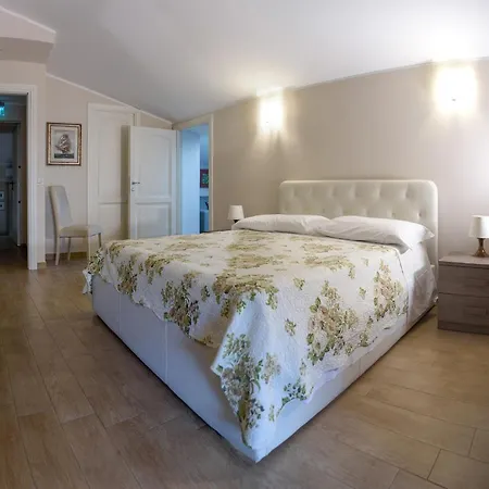 Hotell Flora 3*