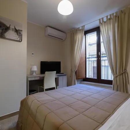 Hotel Flora Todi