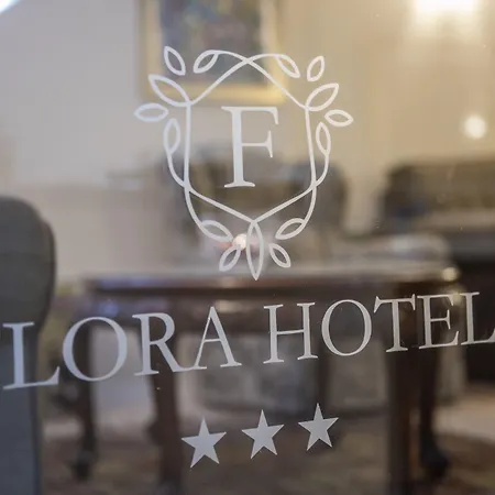 Flora Hotell